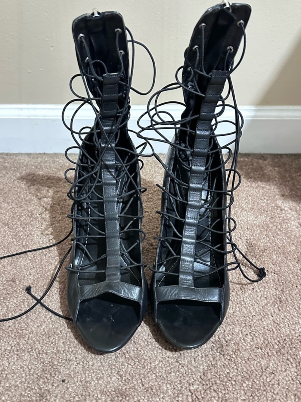 Report Signature Black Leather Lace-Up Peep-Toe Women's Heels
